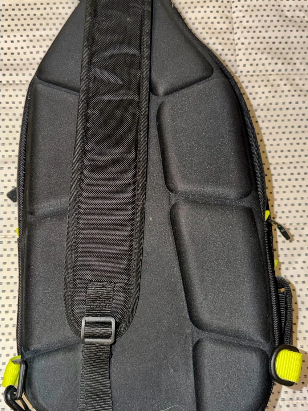Spiderwire Sling Backpack Fishing Tackle Bag Black Crossbody Shoulder Pack